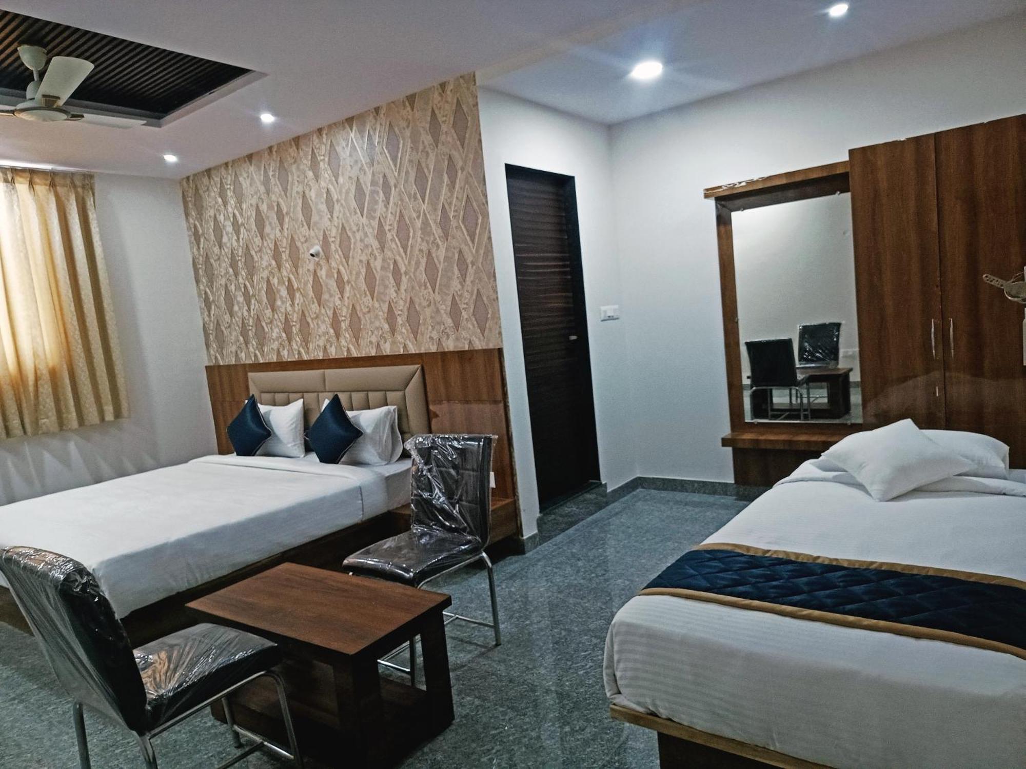 Hotel Achhu Palace 벵갈루루 외부 사진