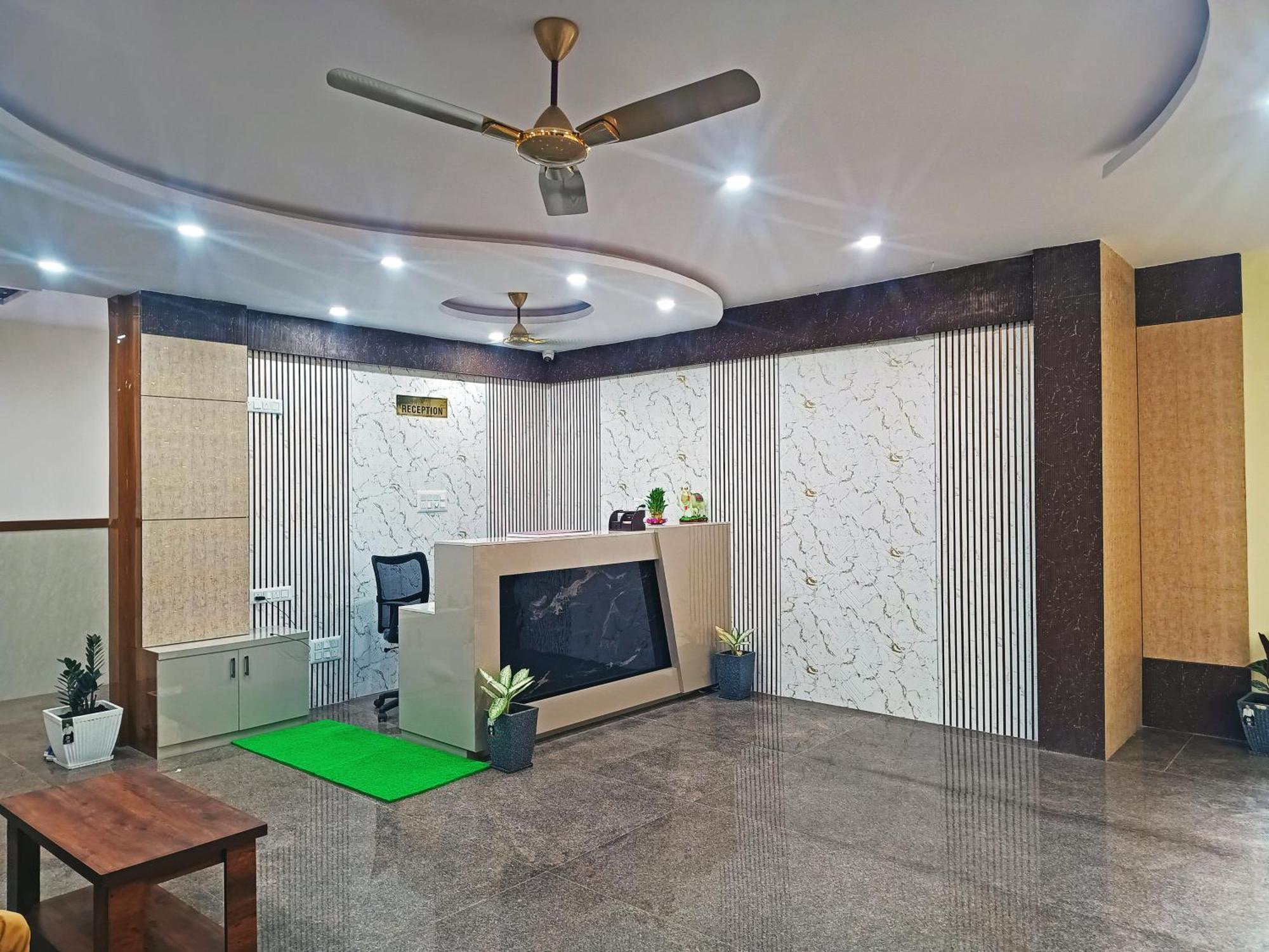 Hotel Achhu Palace 벵갈루루 외부 사진