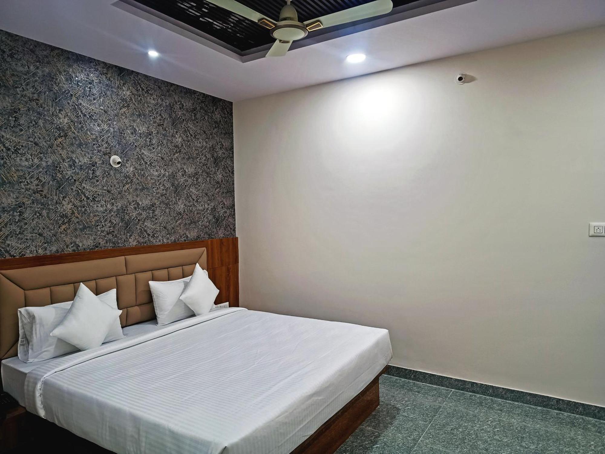 Hotel Achhu Palace 벵갈루루 외부 사진