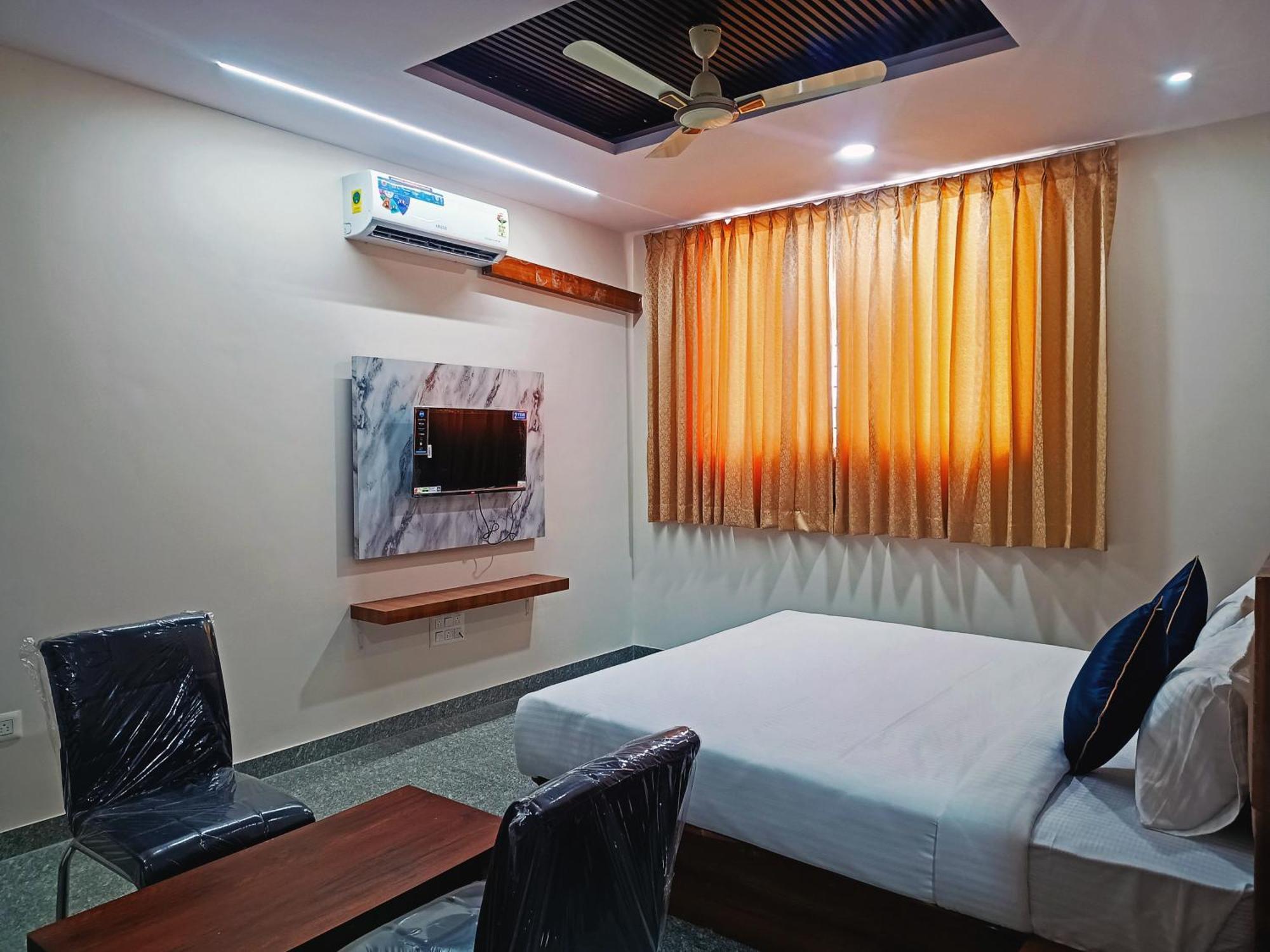 Hotel Achhu Palace 벵갈루루 외부 사진