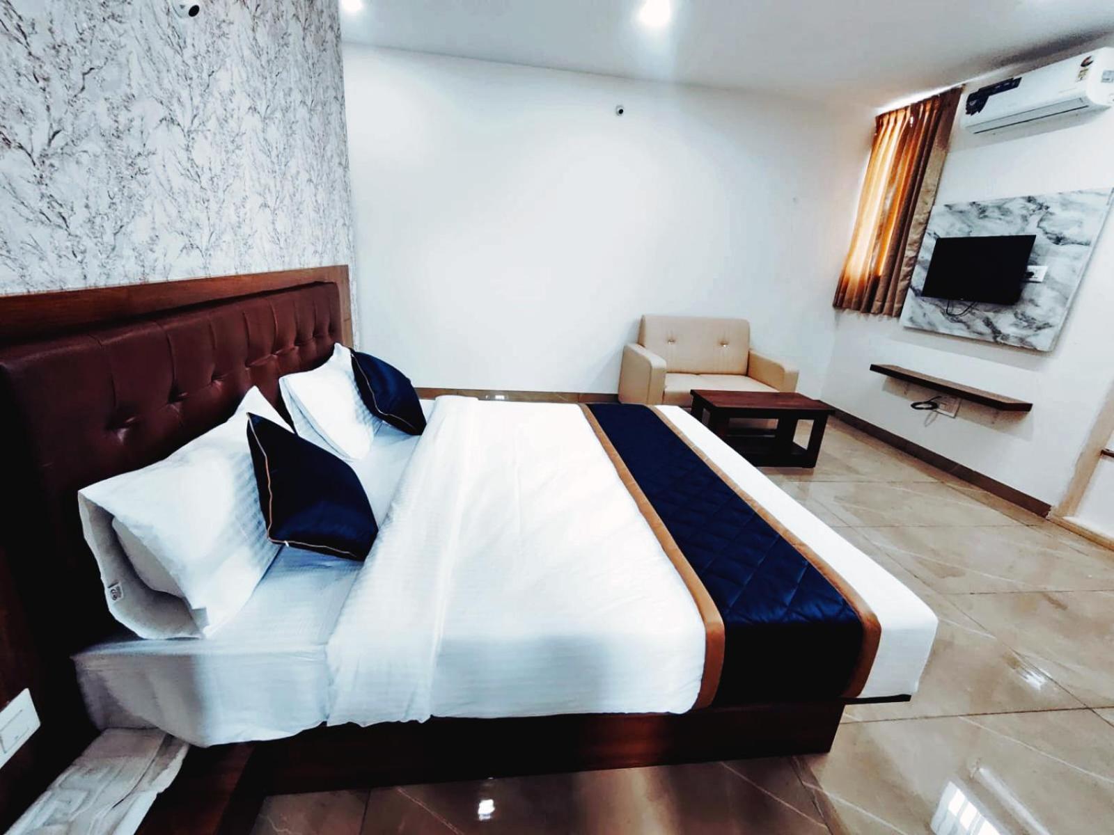 Hotel Achhu Palace 벵갈루루 외부 사진