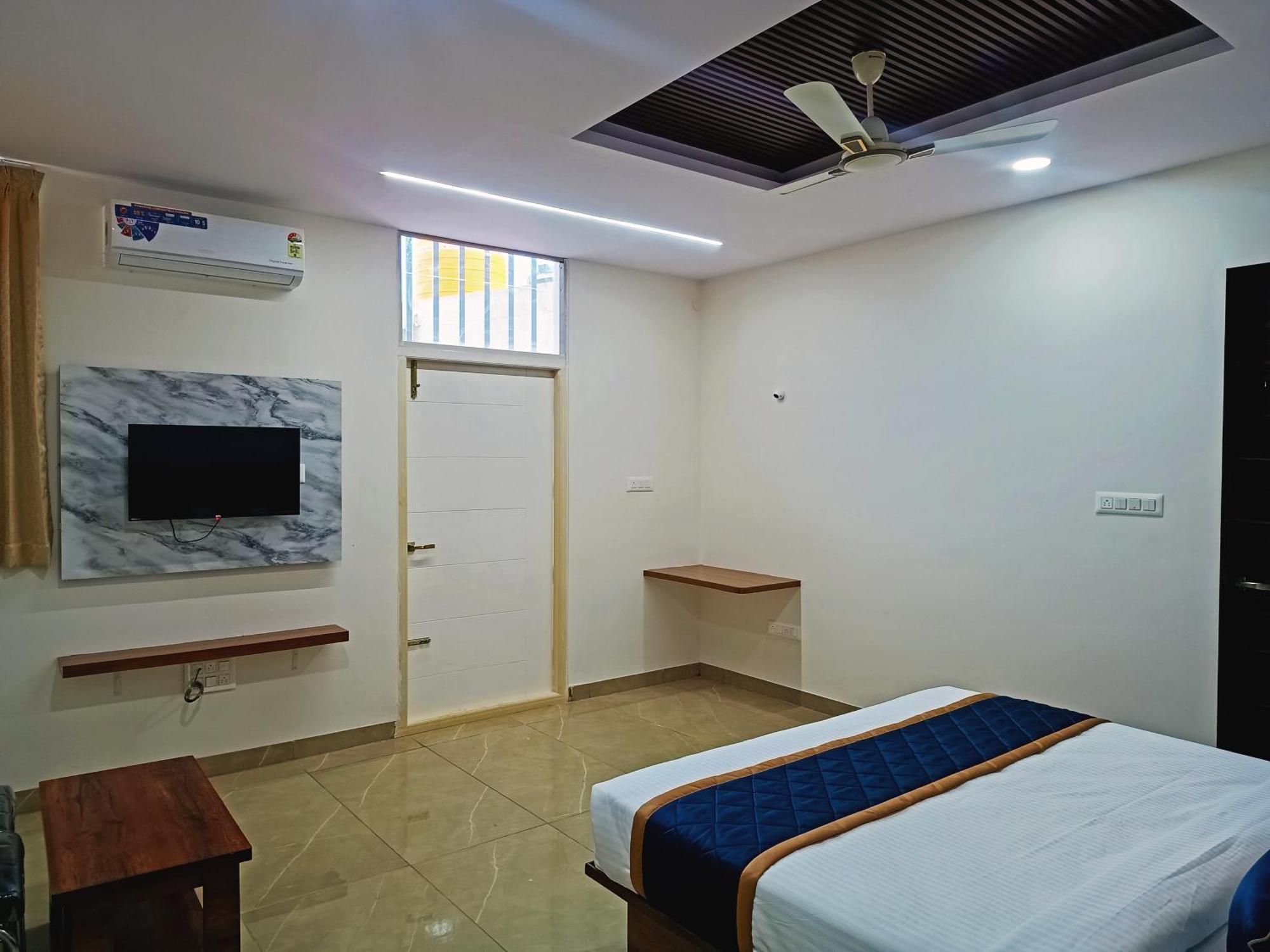 Hotel Achhu Palace 벵갈루루 외부 사진