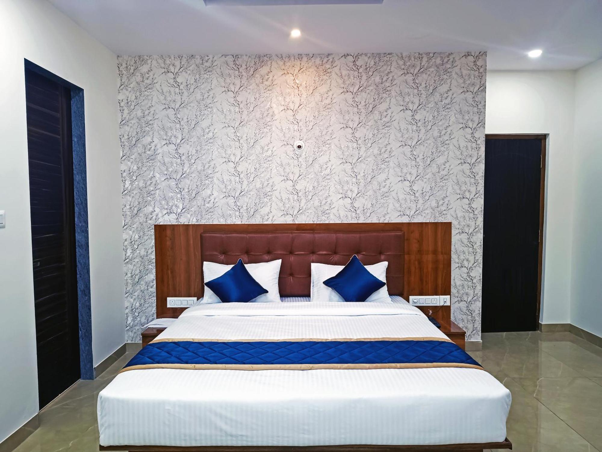 Hotel Achhu Palace 벵갈루루 외부 사진